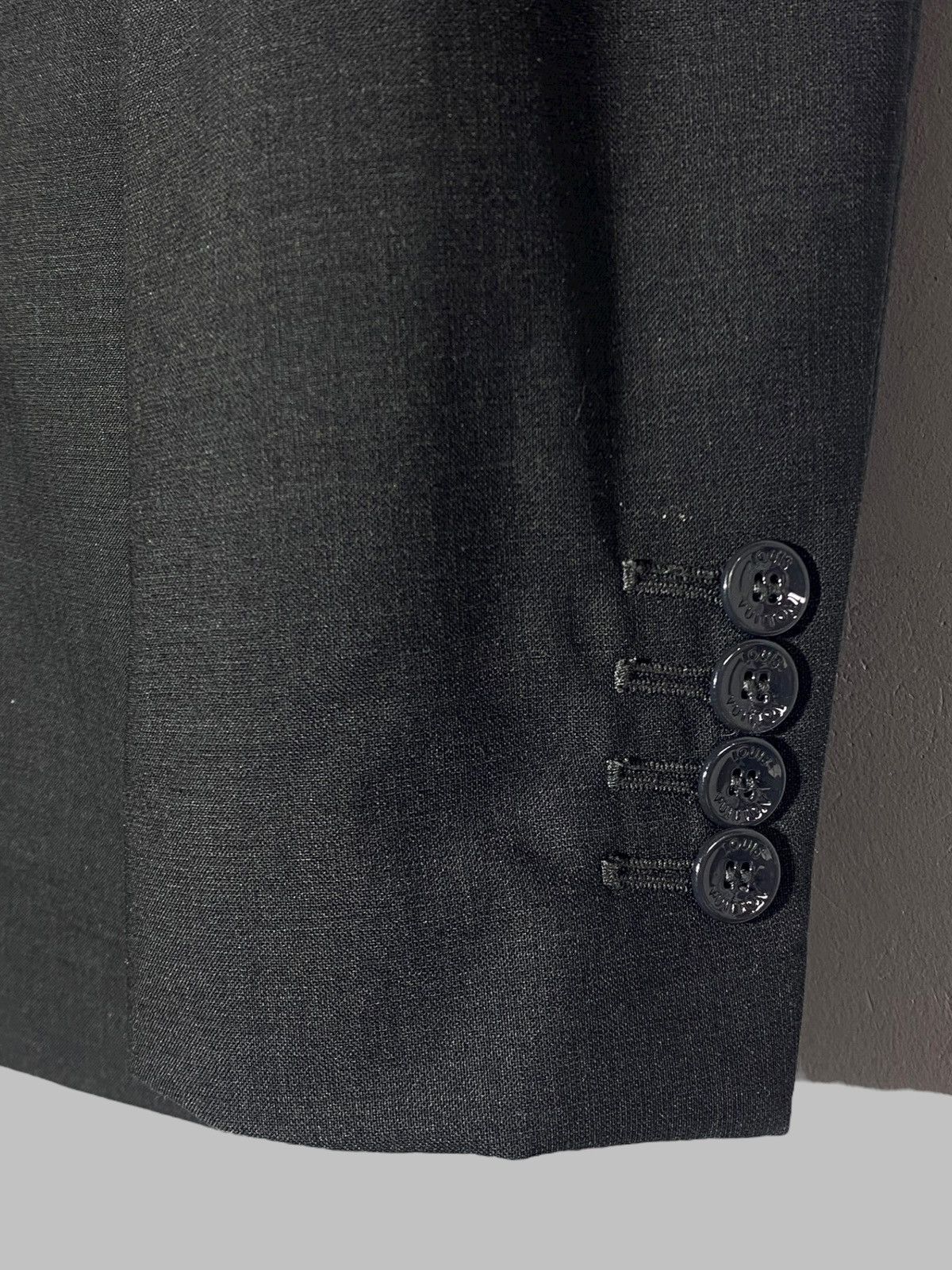 Louis Vuitton Louis Vuitton Equipe Double Breasted Grey Blazer Men’s Size 44R - 14 Thumbnail