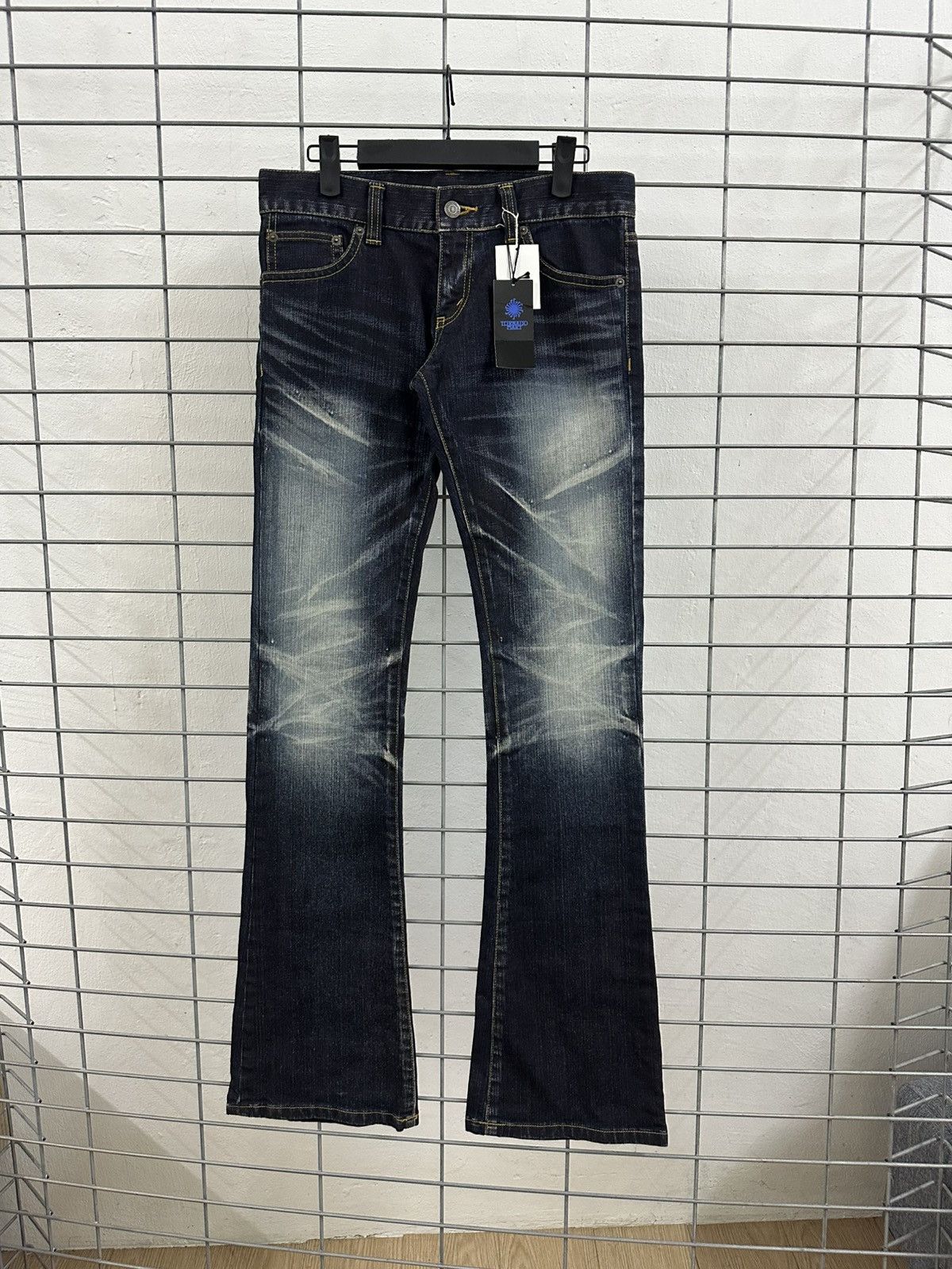 Tornado Mart Rare And Beautiful Tornado Mart by Issey Miyake Flared Jeans Size 30" / US 8 / IT 44 - 1 Thumbnail
