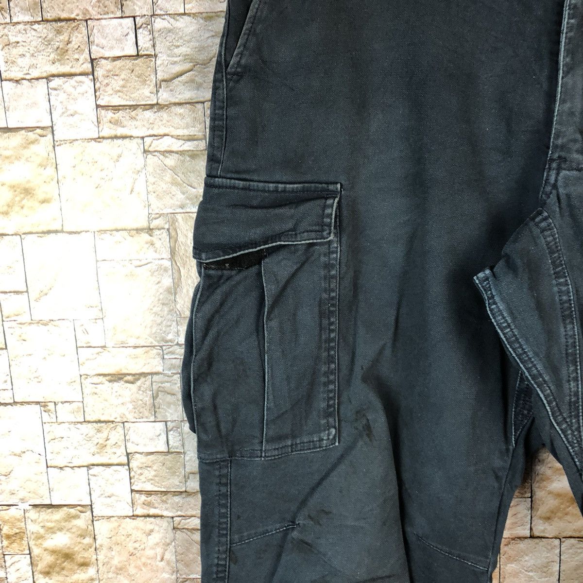 Japanese Brand Japanese Brand Dark Blue Cargo Multipocket Pants #A1137 Size US 35 - 8 Thumbnail