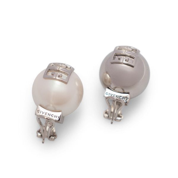 Givenchy o1srvl11e0724 Size: OS / Earrings With Logo in Pearl Size ONE SIZE - 2 Thumbnail