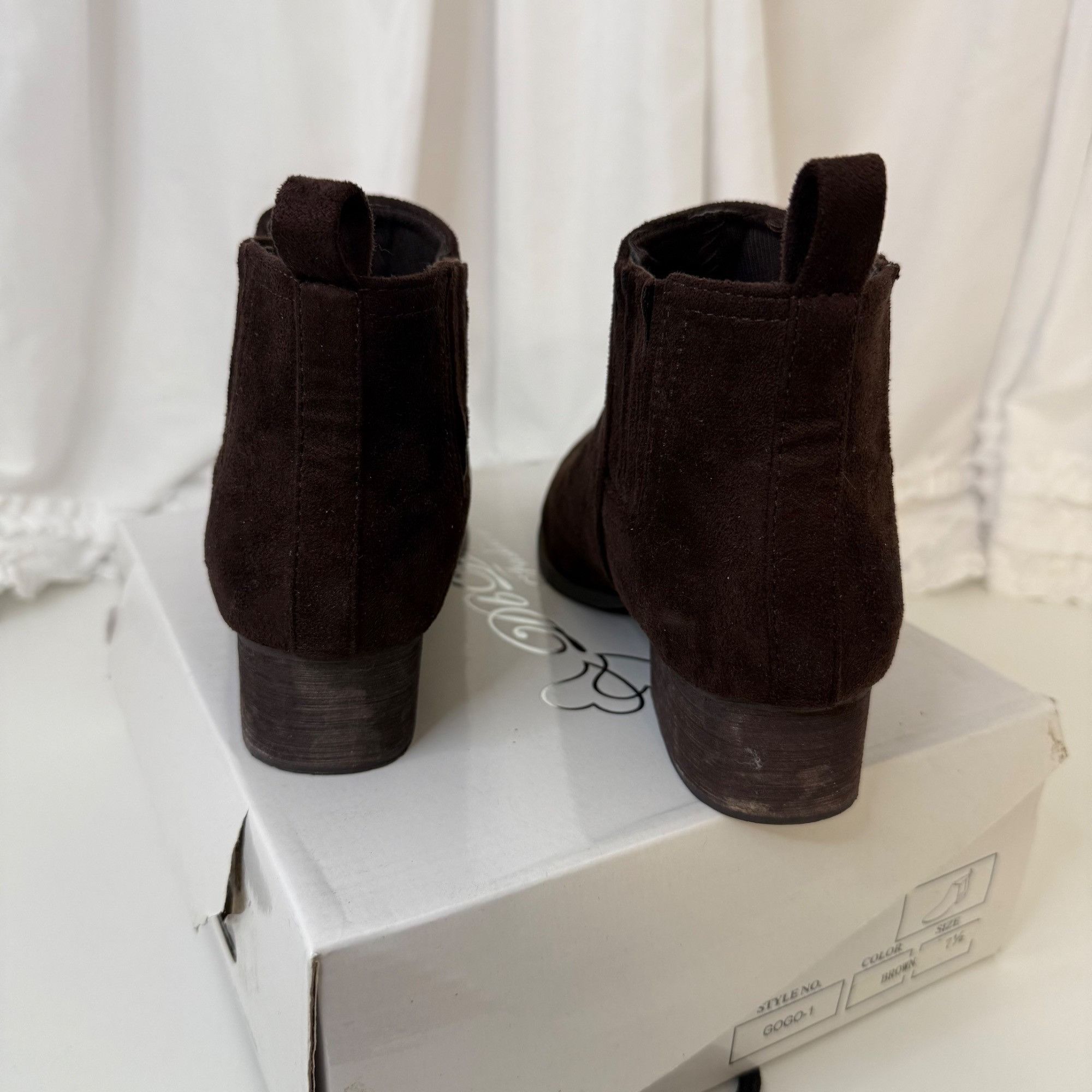 Other Elegant Footwear Brown Suede Ankle Boots With Block Heel For Size US 7.5 / IT 37.5 - 5 Thumbnail