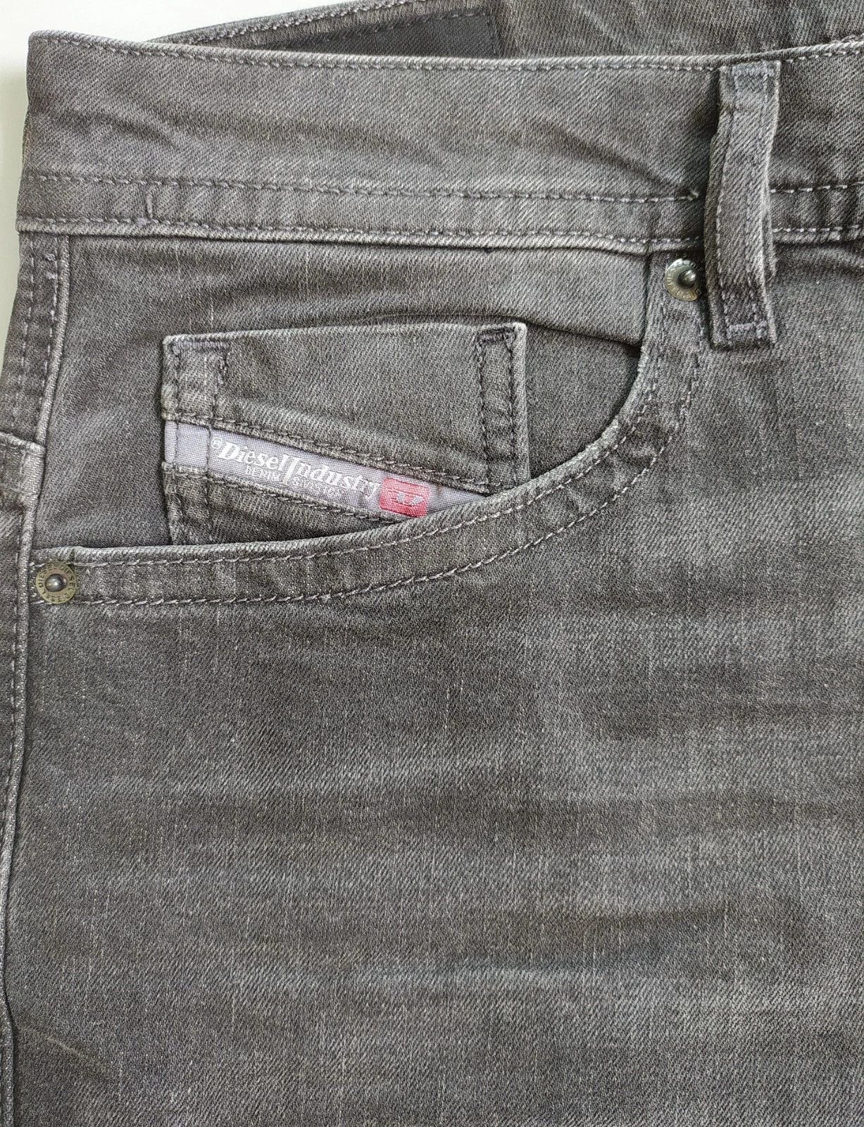 Diesel Diesel THOMMER-C L.32 MENS JEANS T/9797 Size US 34 / EU 50 - 4 Thumbnail