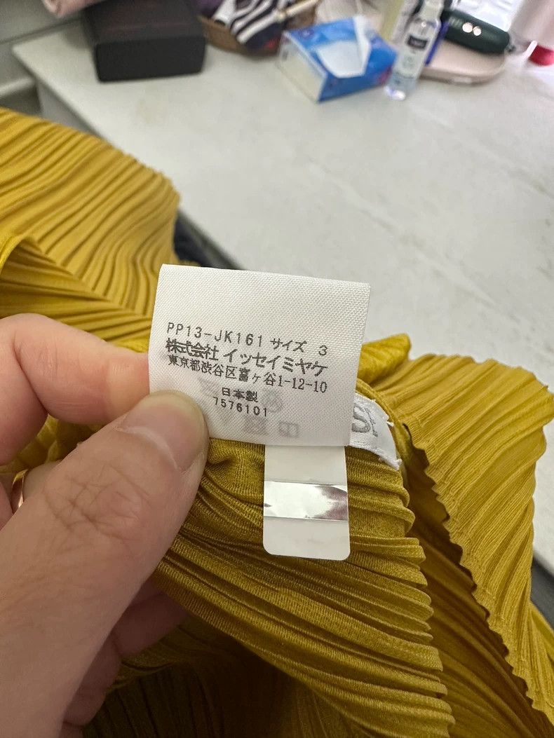 Issey Miyake issey miyake size：3 Yellow pleated top 2506-Nextarrow Size XXS / US 00 / IT 34 - 3 Thumbnail