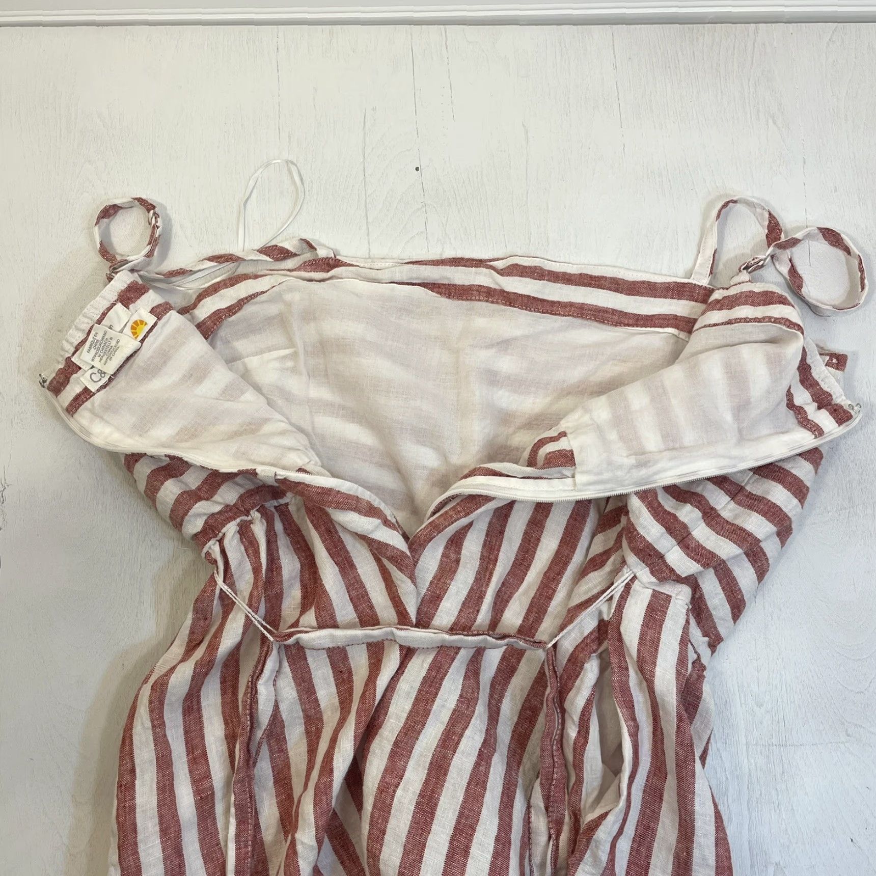 Vintage C&C California Romper Size 8 100% Linen Light Maroon White Stripes Spaghetti Strap Sleeveless Wide-Leg Casual Adult Womens Regular Fit Vintage: No Size 30" / US 8 / IT 44 - 6 Thumbnail