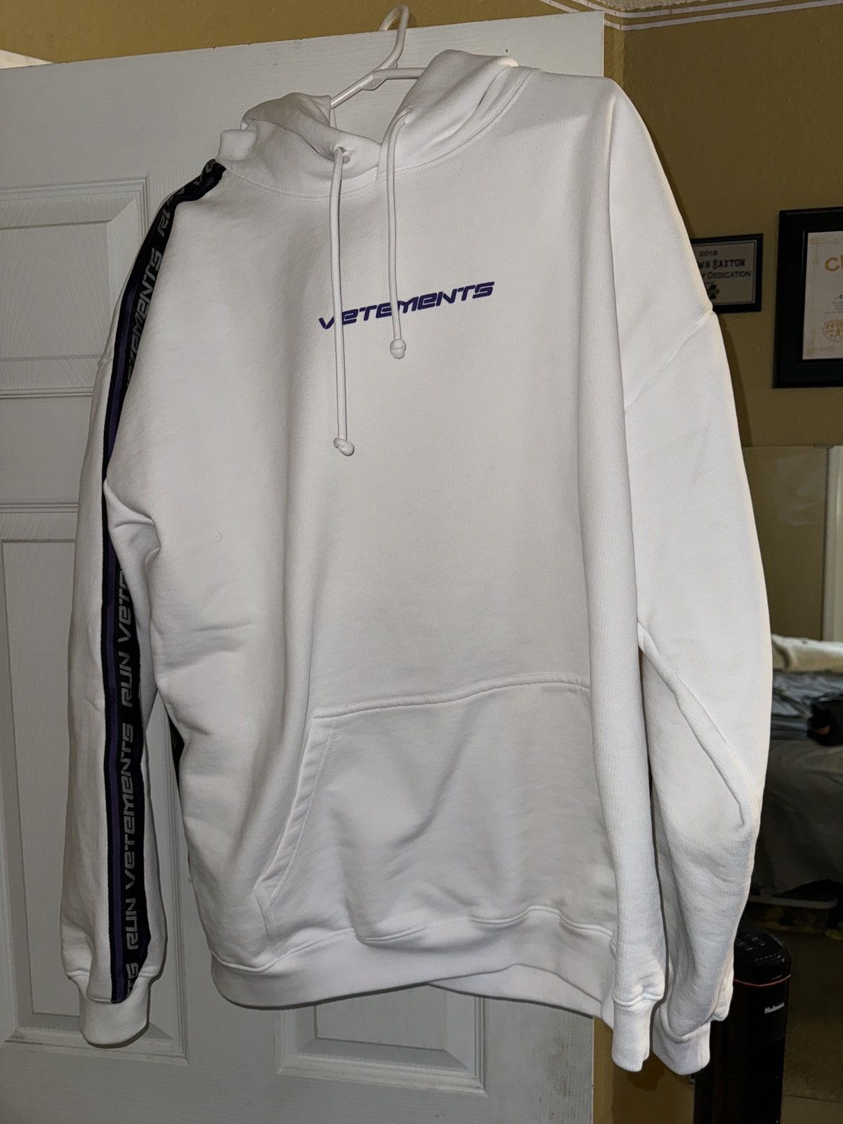 image of White Vetements Drawstring Hoodie in Black, Men's (Size XL)