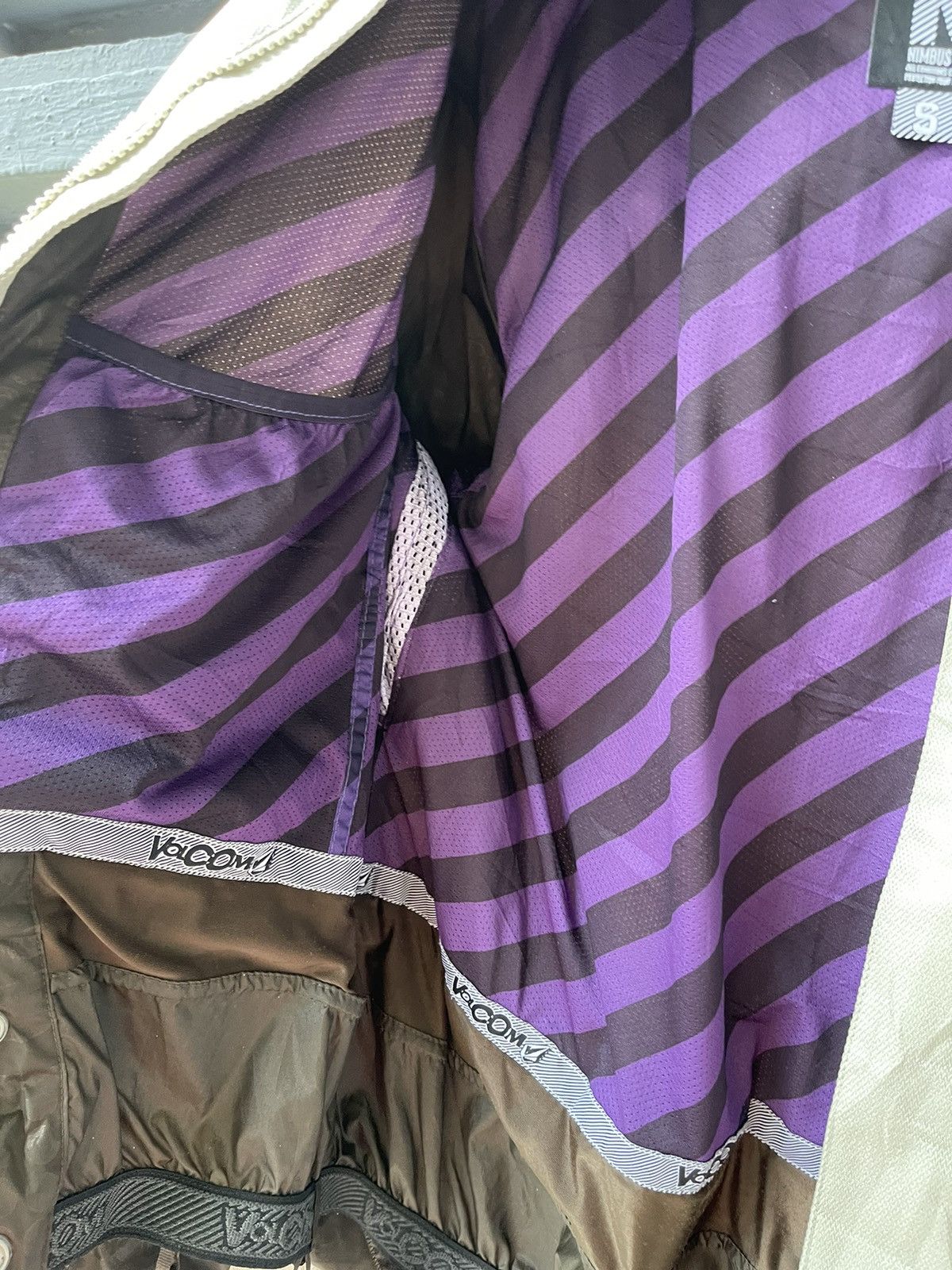 Snow Peak Volcom Nimbus snow board & Ski jacket 📸 Size US S / EU 44-46 / 1 - 5 Thumbnail