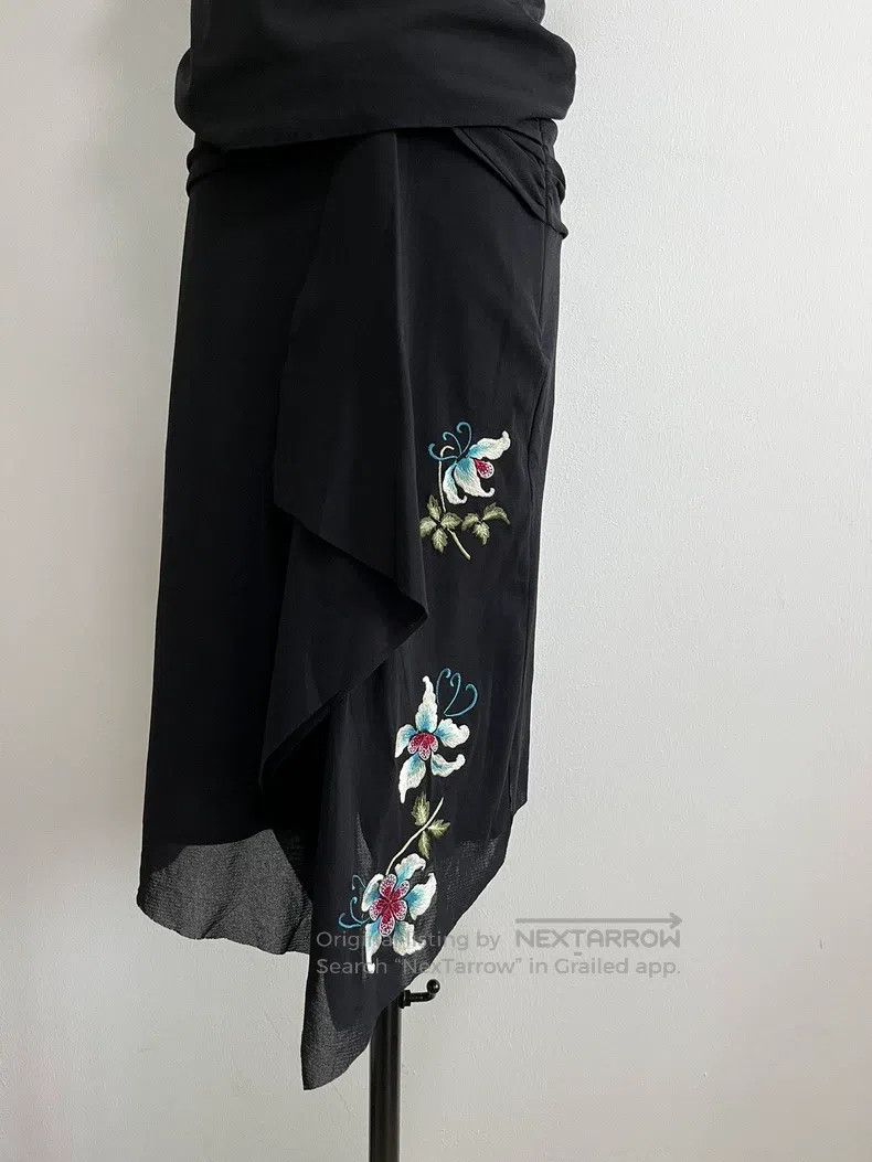 Vivienne Tam Vivienne Tam Embroidered Sleeveless Top, Skirt, Set Size XS / US 0-2 / IT 36-38 - 5 Thumbnail