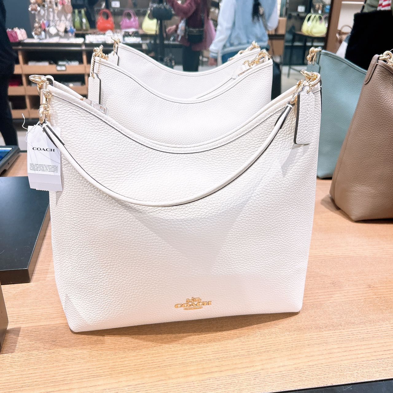 Coach NWT Coach Laurel Large Shoulder Bag CY684 Size ONE SIZE - 1 Thumbnail
