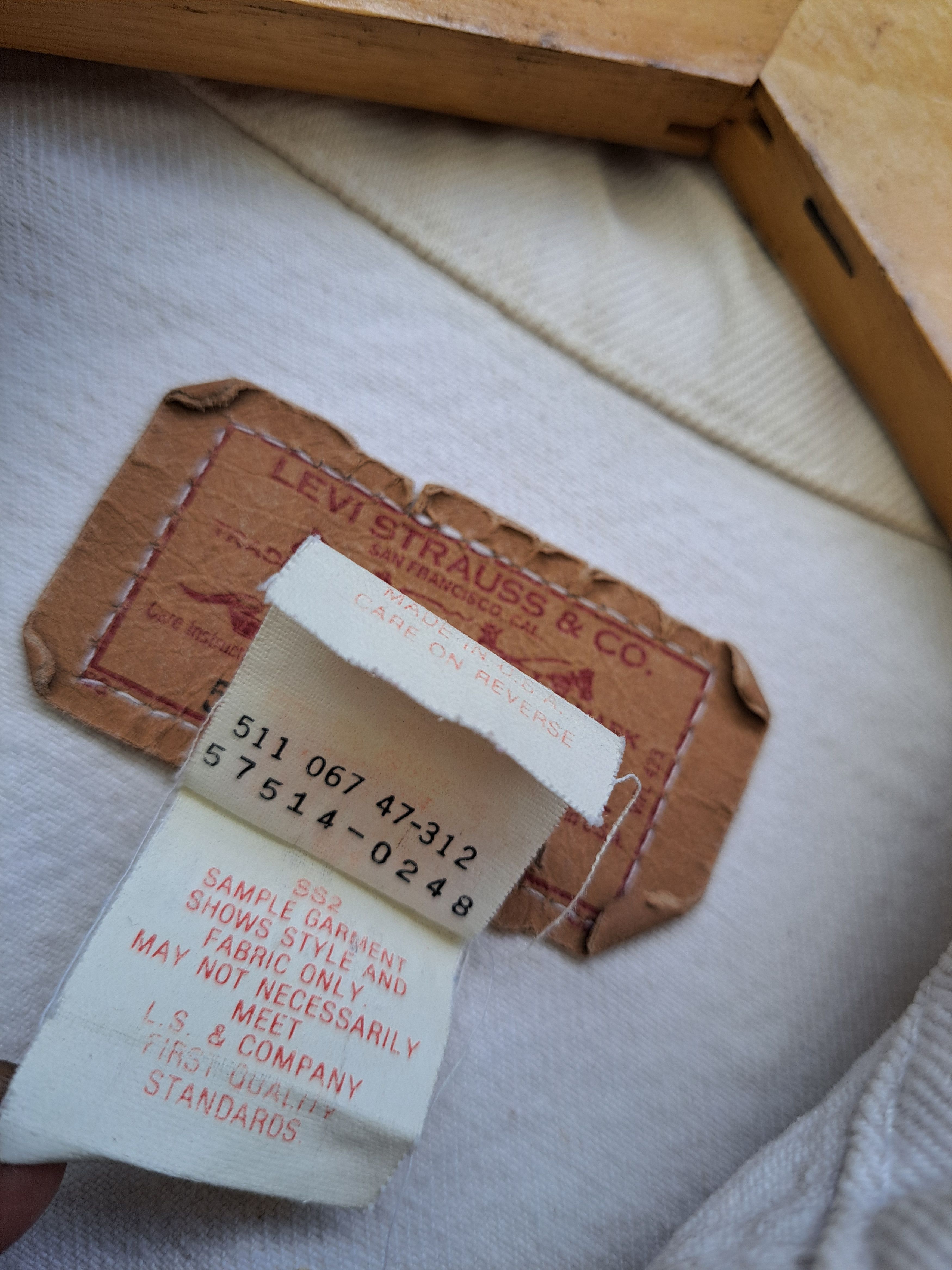 Levi's Vintage Clothing Vintage 80s LEVIS Usa Trucker Denim Jacket White L Unisex Size US L / EU 52-54 / 3 - 7 Thumbnail