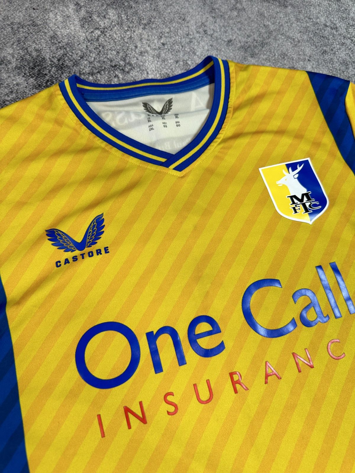 Castore Castore Mansfield Town Logo Jersey Rare Streetwear Soccer XL Size US XL / EU 56 / 4 - 3 Thumbnail