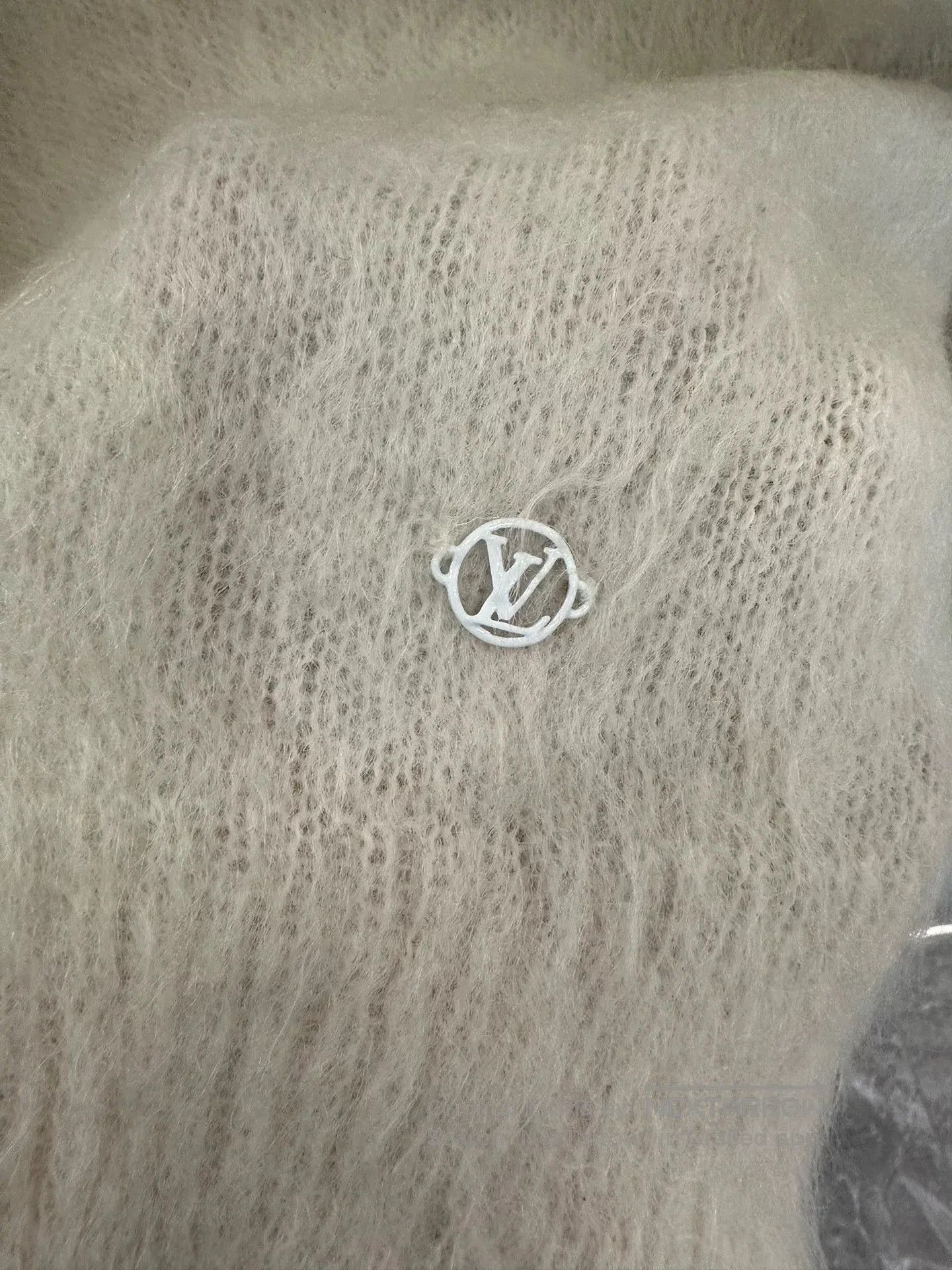 Louis Vuitton Louis Vuitton Mohair White Green Sweater. Size US M / EU 48-50 / 2 - 4 Thumbnail