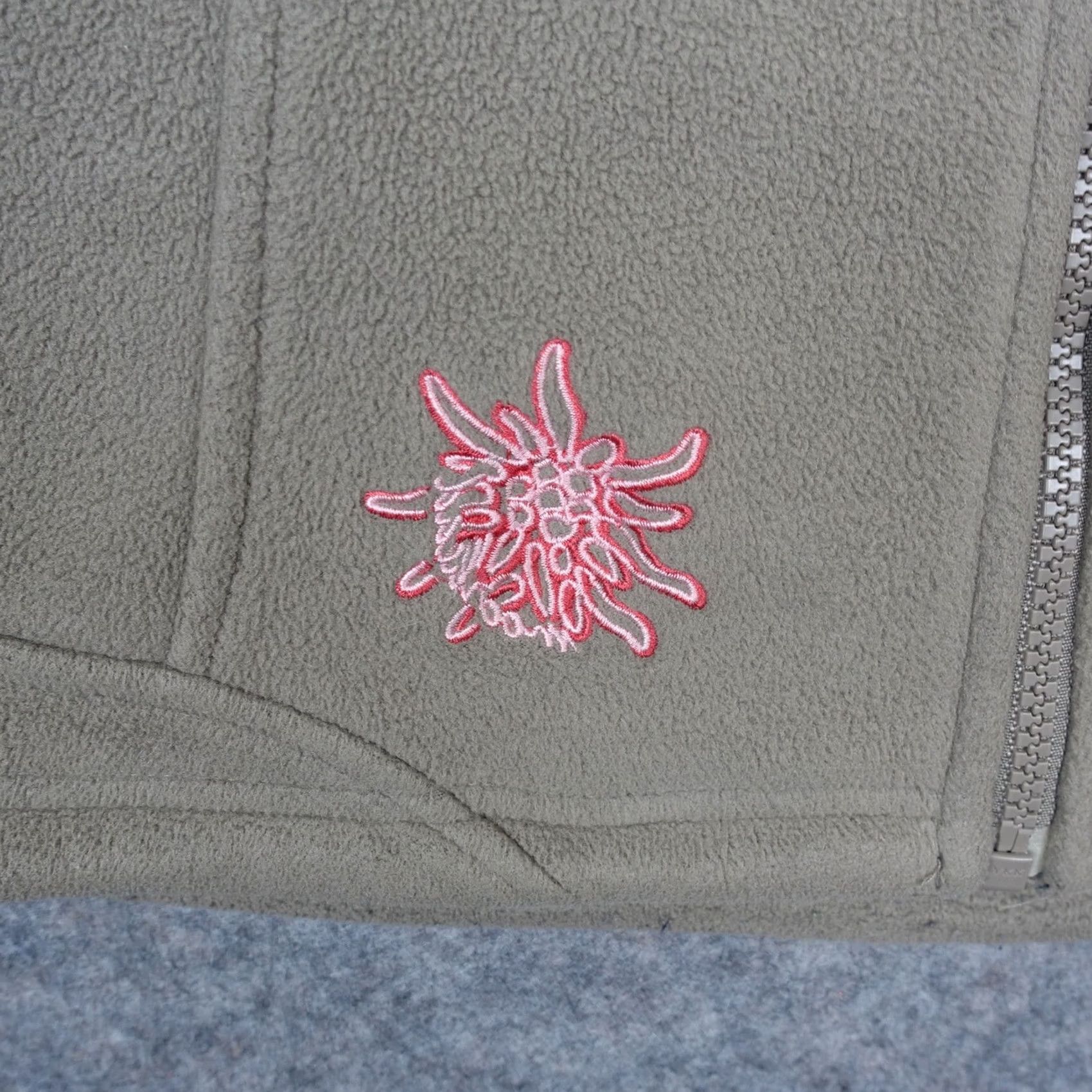 Vintage VINTAGE Moorhead Jacket Womens 38 Brown Fleece Full Zip Embroidered Flower Align Size XS / US 0-2 / IT 36-38 - 2 Thumbnail
