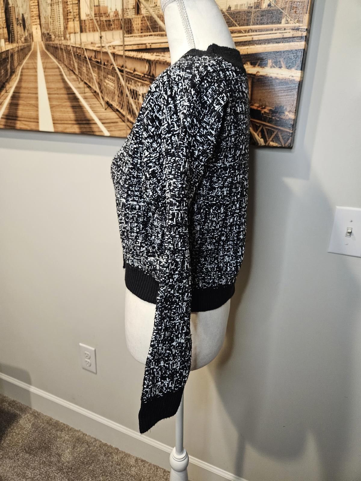 Designer Jessica Simpson Black and White Knit Sweater Size S / US 4 / IT 40 - 2 Thumbnail