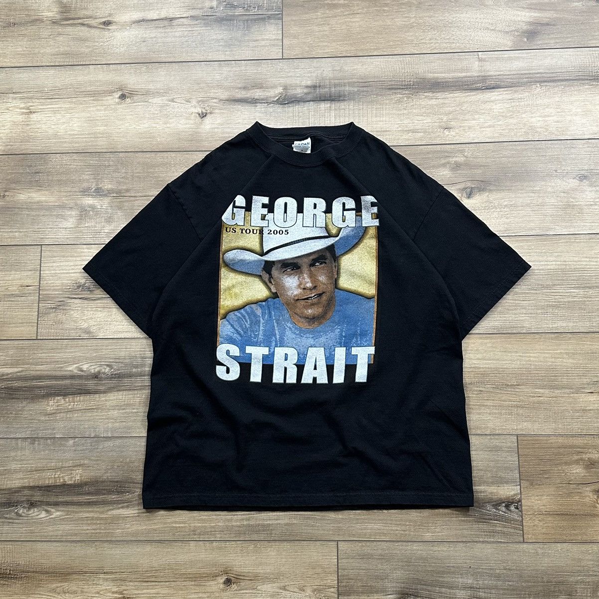 Gildan Vintage George Strait 2005 US Tour Graphic Tee Size US XL / EU 56 / 4 - 1 Thumbnail