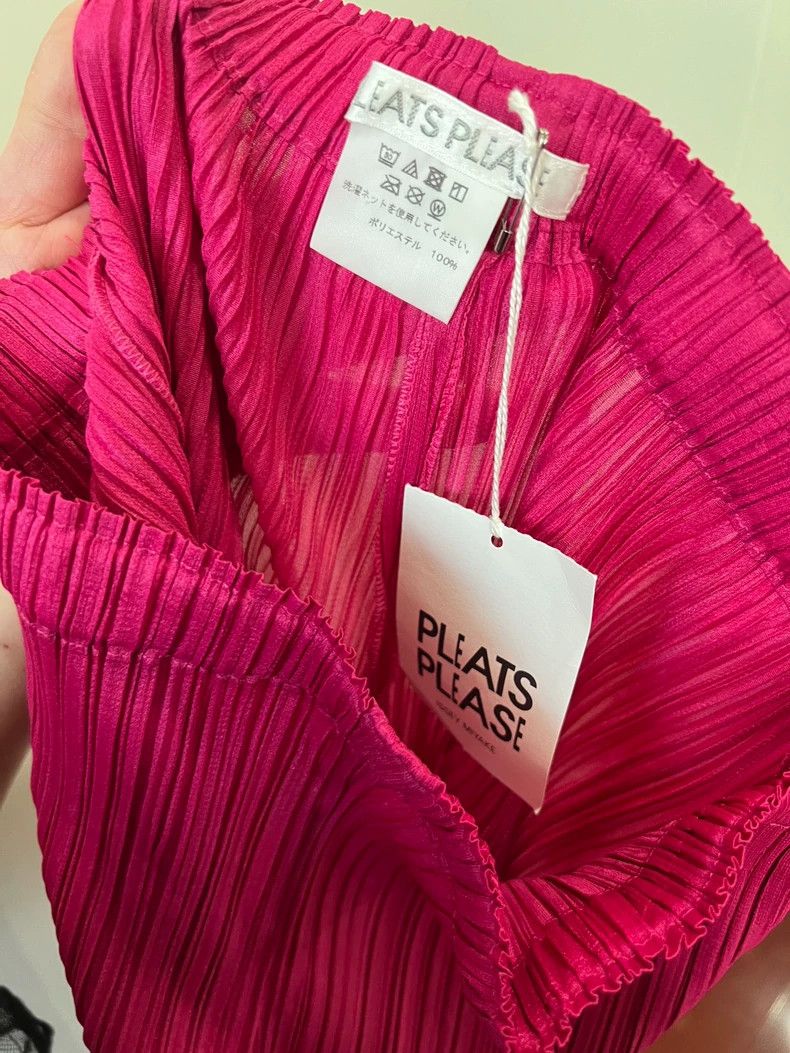 Issey Miyake size:2 Rose-red pleated trousers