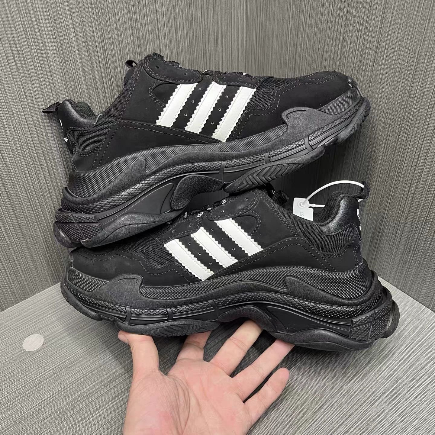 Balenciaga Balenciaga x Adidas Triple S Sneaker K15 Size US 8 / EU 41 - 4 Thumbnail