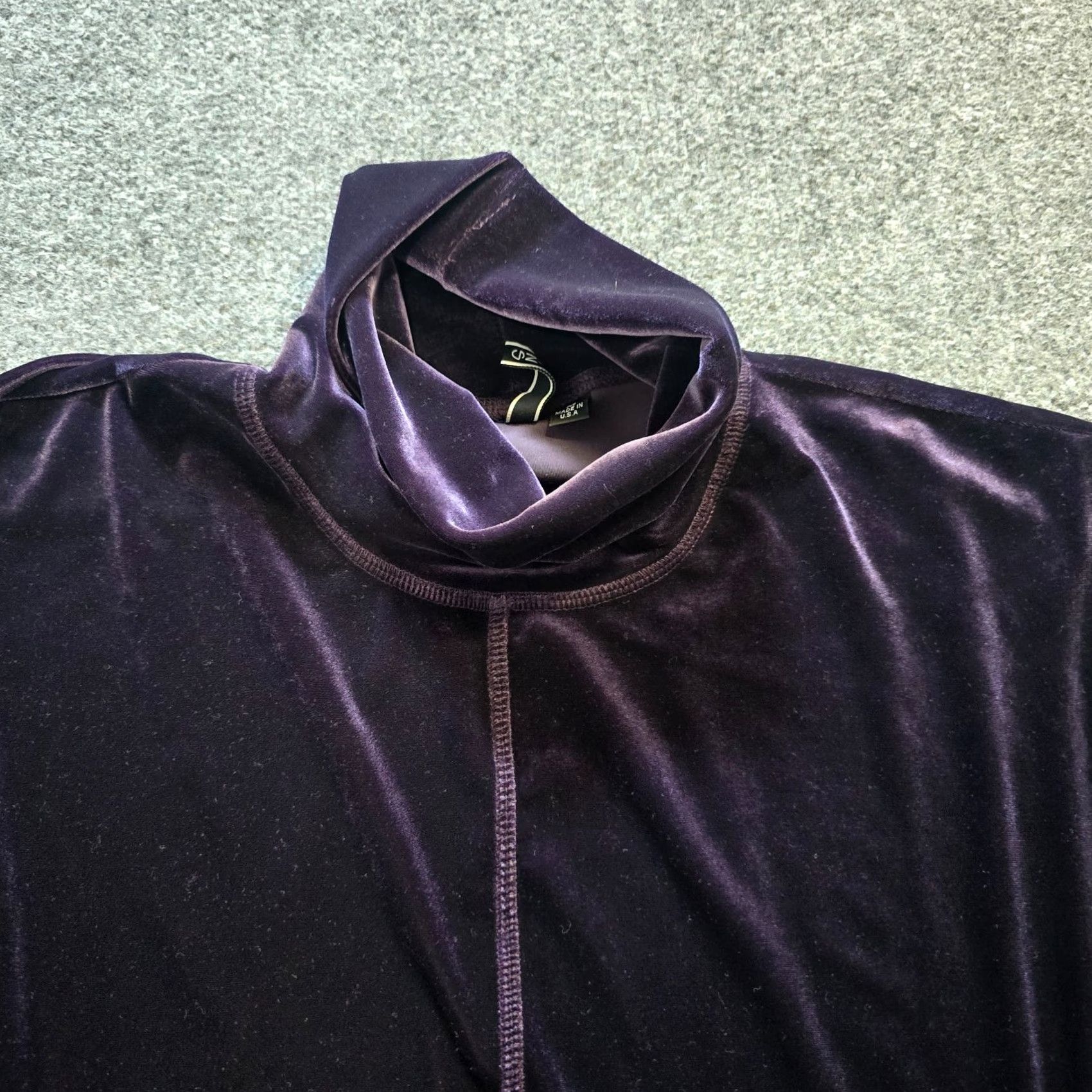 Velour Snoskins Top Womens Size Medium Purple Velour Artsy Abstract Stretchy Casual Shirt Size M / US 6-8 / IT 42-44 - 2 Thumbnail