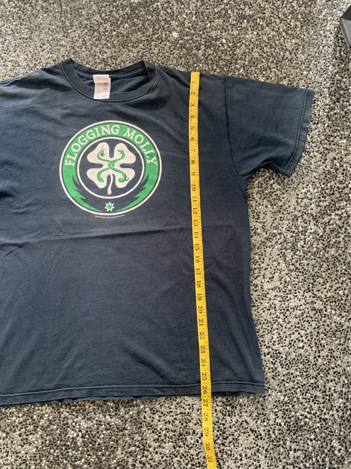 Band Tees × Vintage Vintage 2003 Logging Molly Punk Rock Band T shirt Size US L / EU 52-54 / 3 - 9 Thumbnail