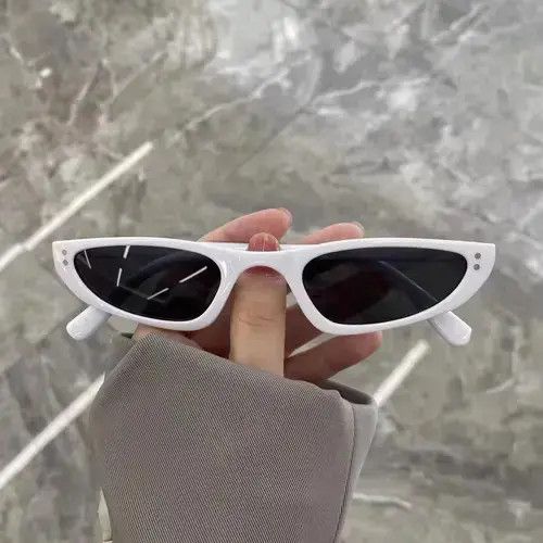 Designer × Vintage Vintage triangle sunglasses Size ONE SIZE - 1 Thumbnail