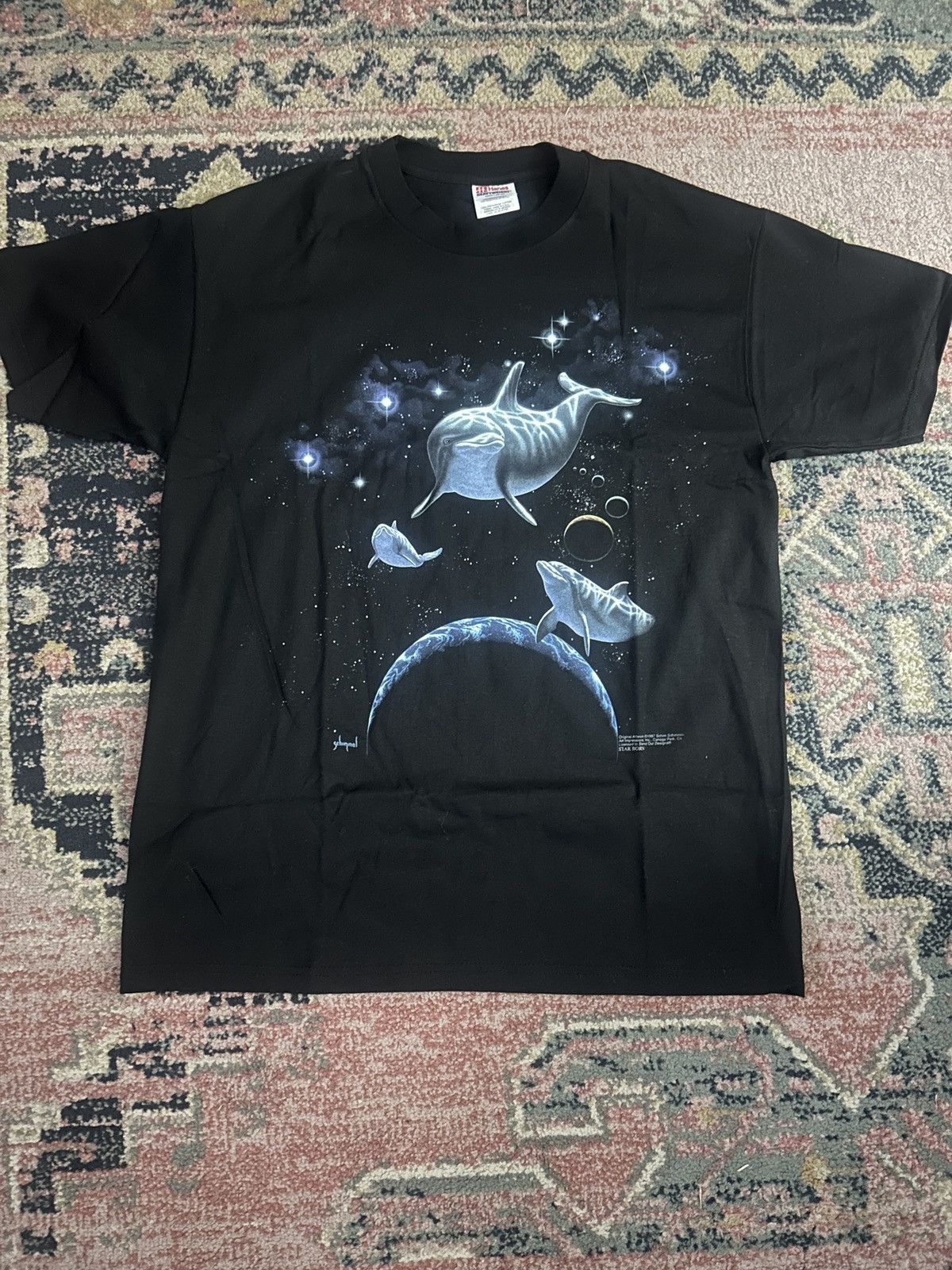 Vintage Vintage 1997 Schim Schimmel Dolphin Space T-Shirt Size US L / EU 52-54 / 3 - 1 Thumbnail