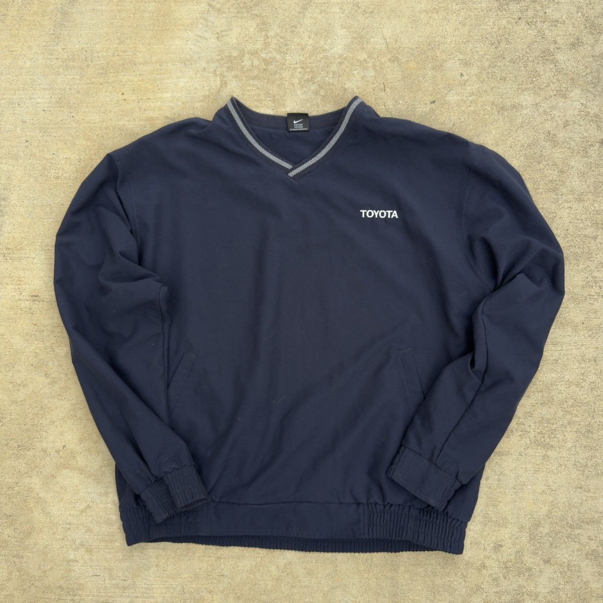 Nike Nike navy black golf pullover sweater Size L Size US L / EU 52-54 / 3 - 1 Thumbnail