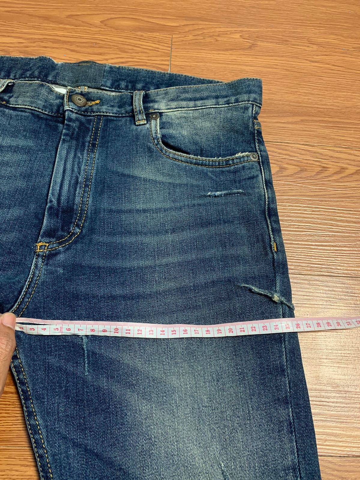 Maison Margiela Maison Margiela Cut Out Washed Denim Size US 30 / EU 46 - 21 Thumbnail