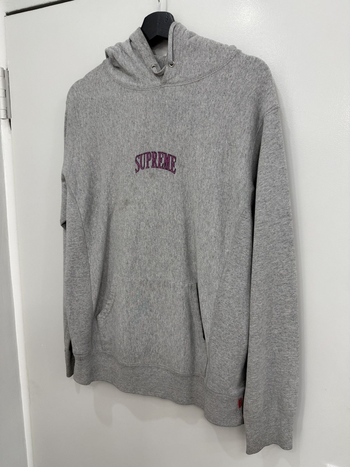 Supreme Supreme Grey Glitter Logo Size US M / EU 48-50 / 2 - 3 Thumbnail