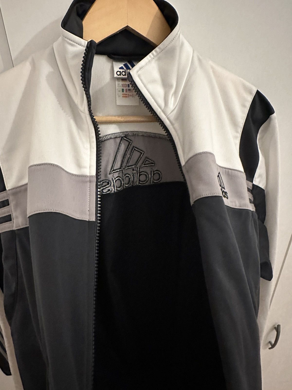 Adidas Adidas Jacket Size SVintage Retro Jacke Size US S / EU 44-46 / 1 - 8 Thumbnail