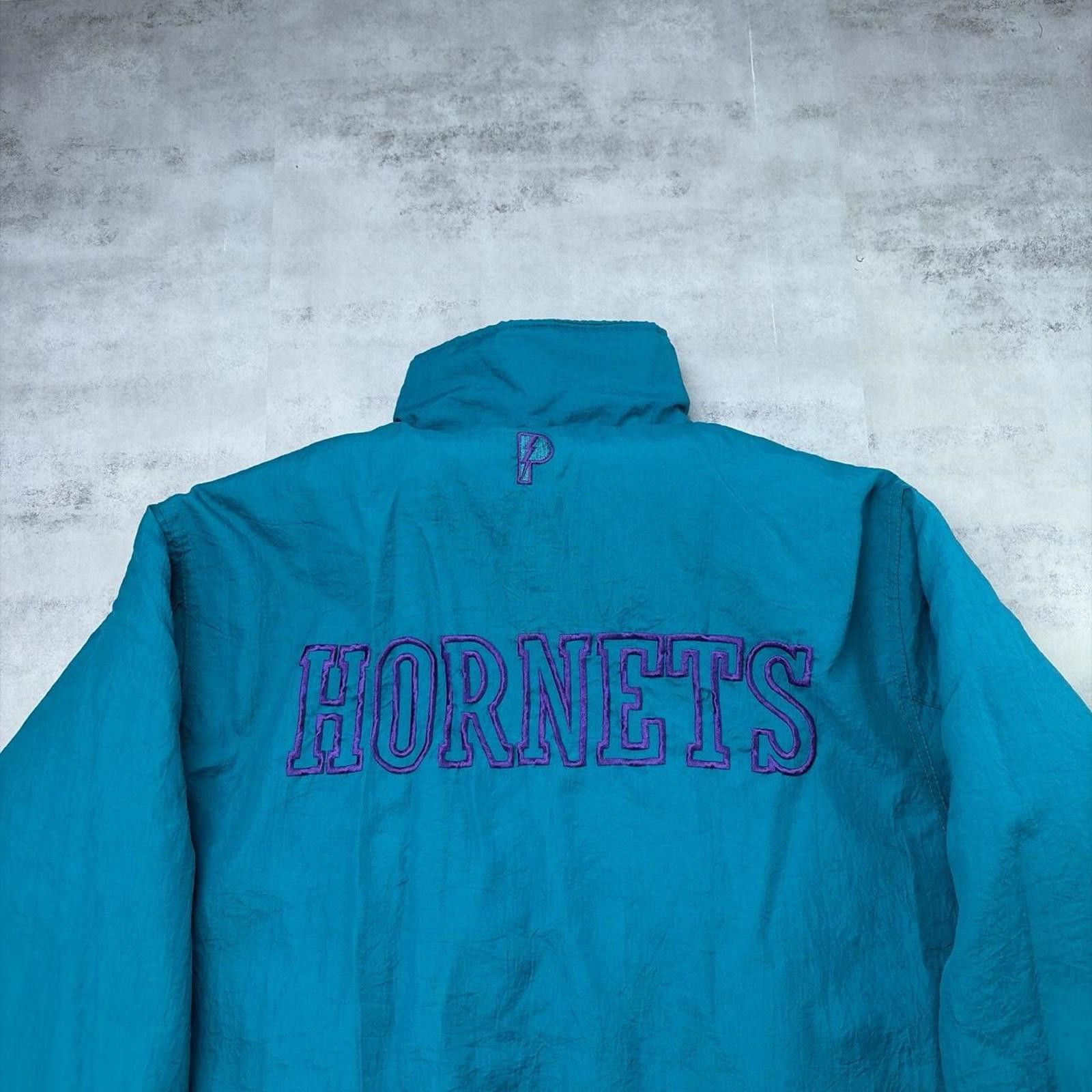 Pro Player Vintage 90’s Pro Player NBA Hornets Reversible Puffer Jacket Size M / US 6-8 / IT 42-44 - 7 Thumbnail