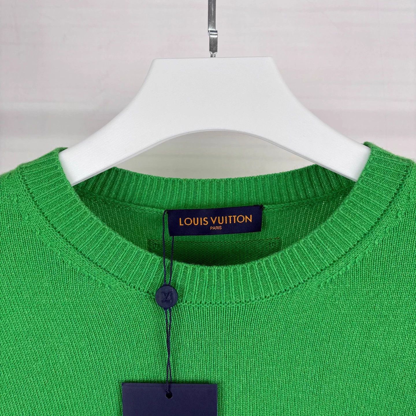 Louis Vuitton LV Green Cuff Logo 100% Cashmere Crewneck Sweater L Size US L / EU 52-54 / 3 - 3 Thumbnail