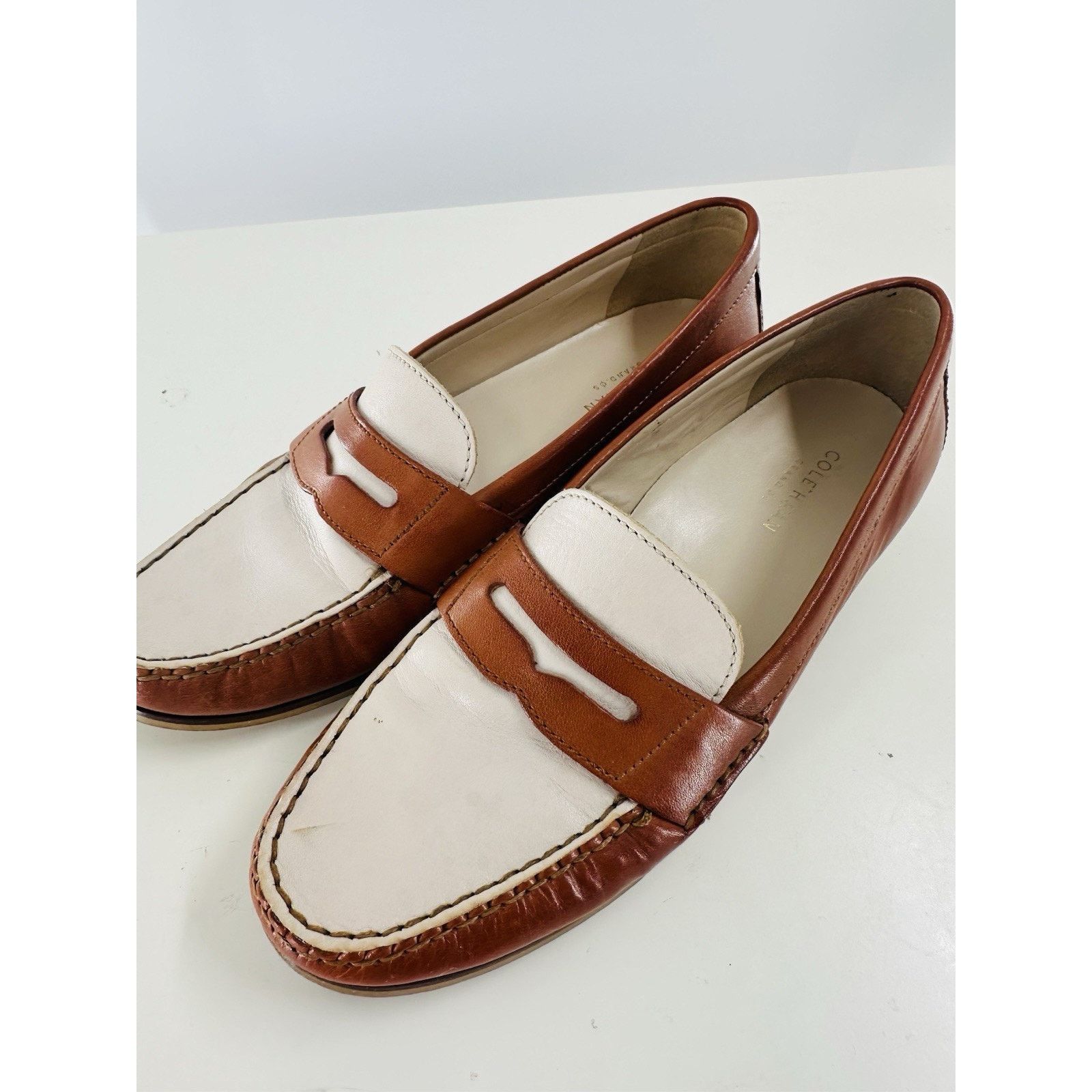 Cole Haan Cole Haan Womens Emmons Loafers II W06977 Tan Ivory Sz 7.5B Size US 7.5 / IT 37.5 - 3 Thumbnail