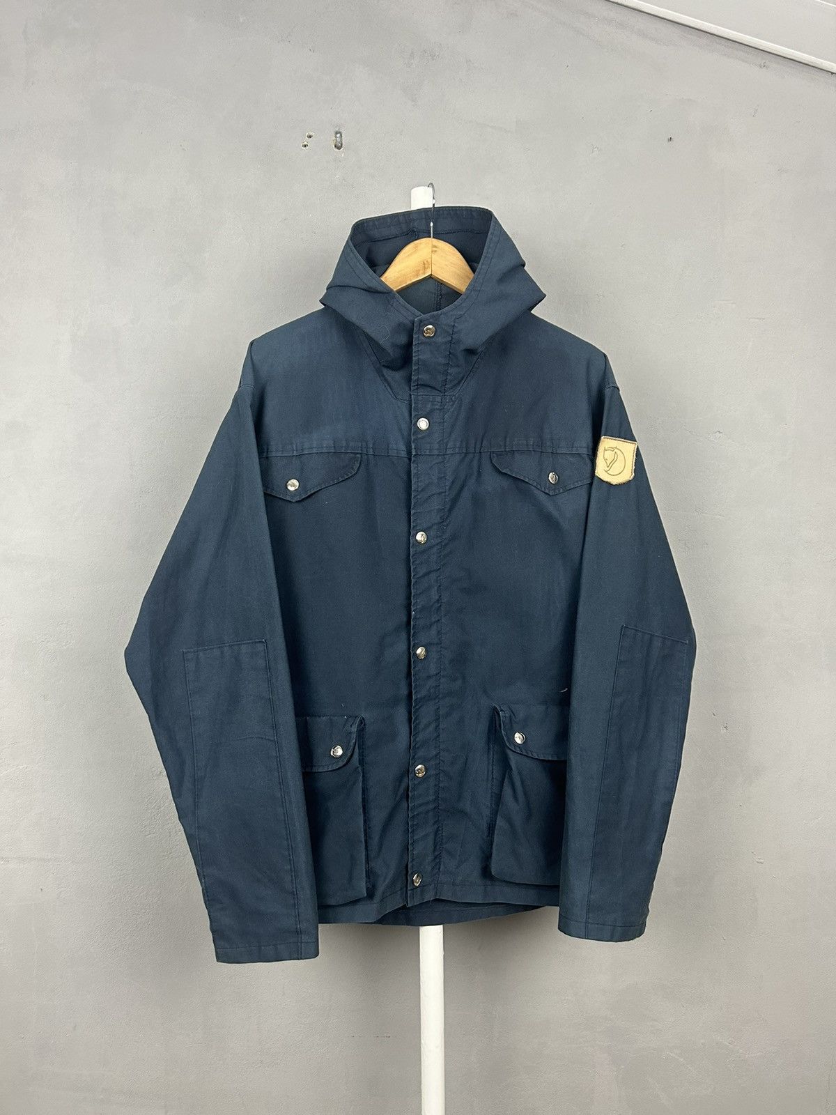 Fjallraven Vintage Fjällräven Field Jacket Outdoor Size US L / EU 52-54 / 3 - 1 Thumbnail