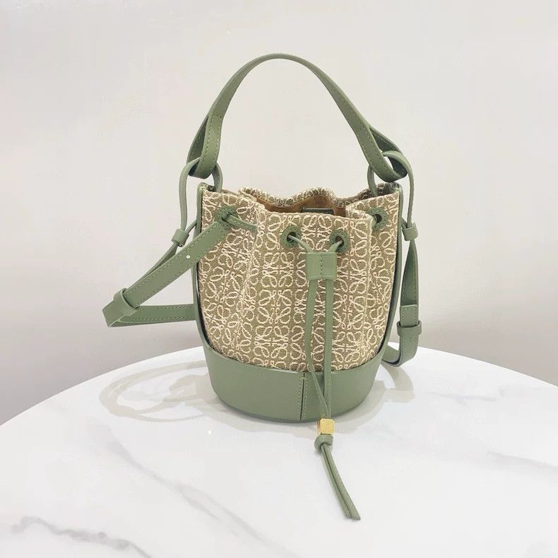 Loewe loewe Green Balloon Bucket Bag 2503-Nextarrow Size ONE SIZE - 2 Thumbnail