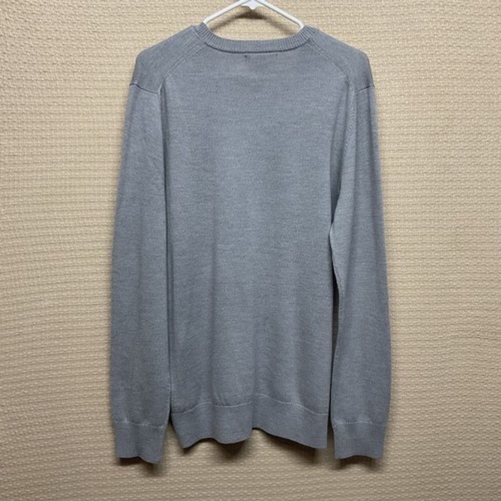 Banana Republic NWOT Banana Republic Gray Wool V-Neck Sweater Men Size L Size US L / EU 52-54 / 3 - 9 Thumbnail