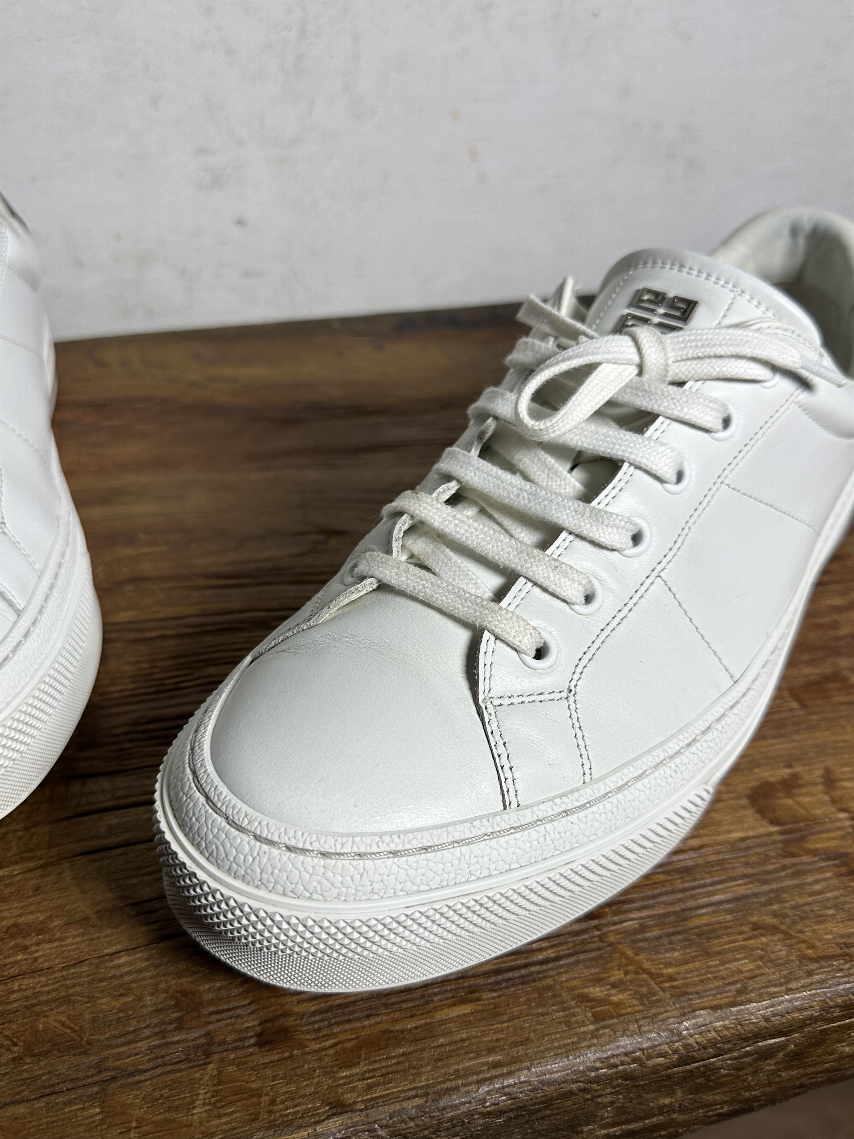 Givenchy Givenchy City Sport White Sneakers Size US 10 / EU 43 - 9 Thumbnail