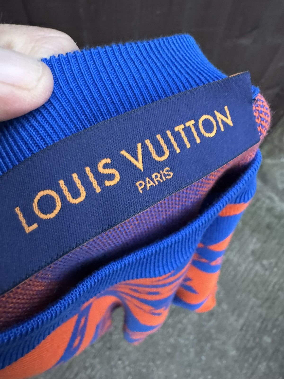Louis Vuitton LOUIS VUITTON knit tshirt SIZES IN PHOTOS BY TAPE MEASURE Size US M / EU 48-50 / 2 - 19 Thumbnail