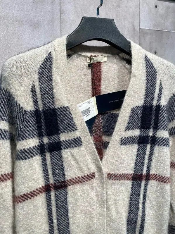 Max Mara MaxMara Beige Wool Blend Long Sleeve Cardigan . Size M / US 6-8 / IT 42-44 - 2 Thumbnail