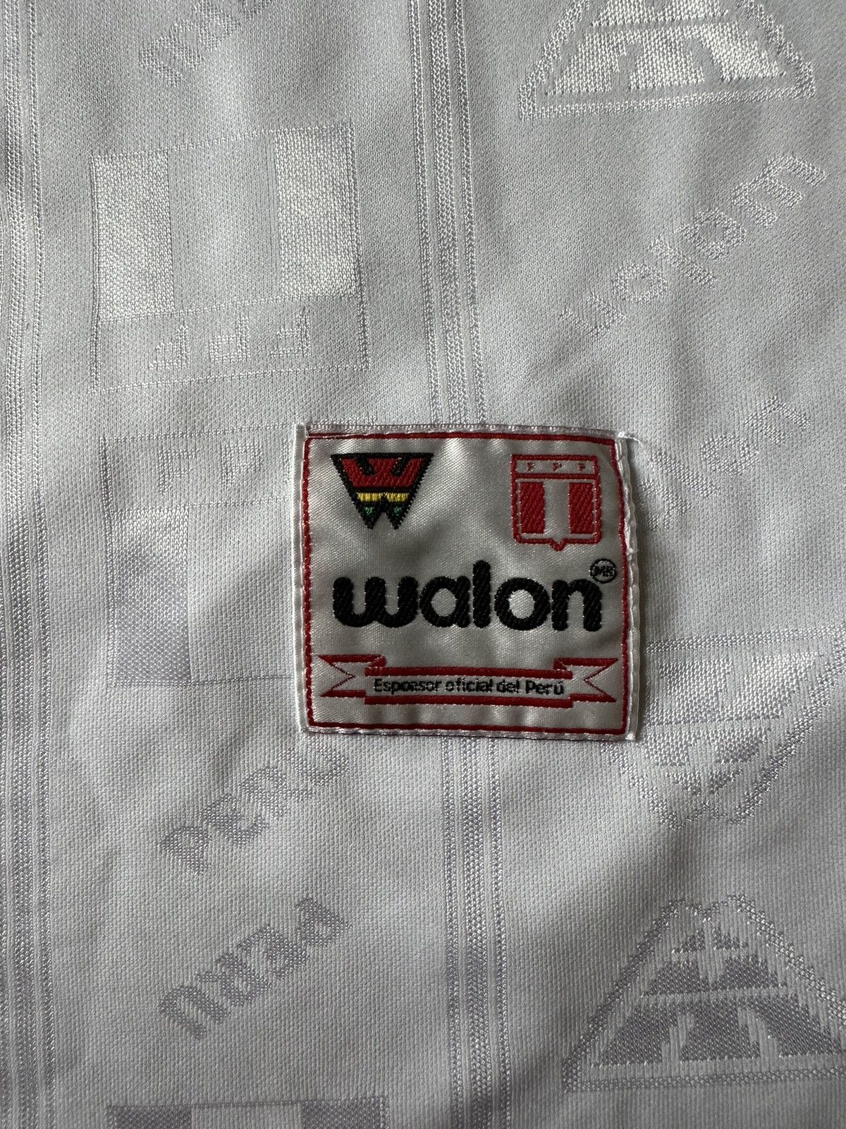 Vintage Vintage 1999/2000 Walon Peru National Team #7 Jersey Size US L / EU 52-54 / 3 - 7 Thumbnail