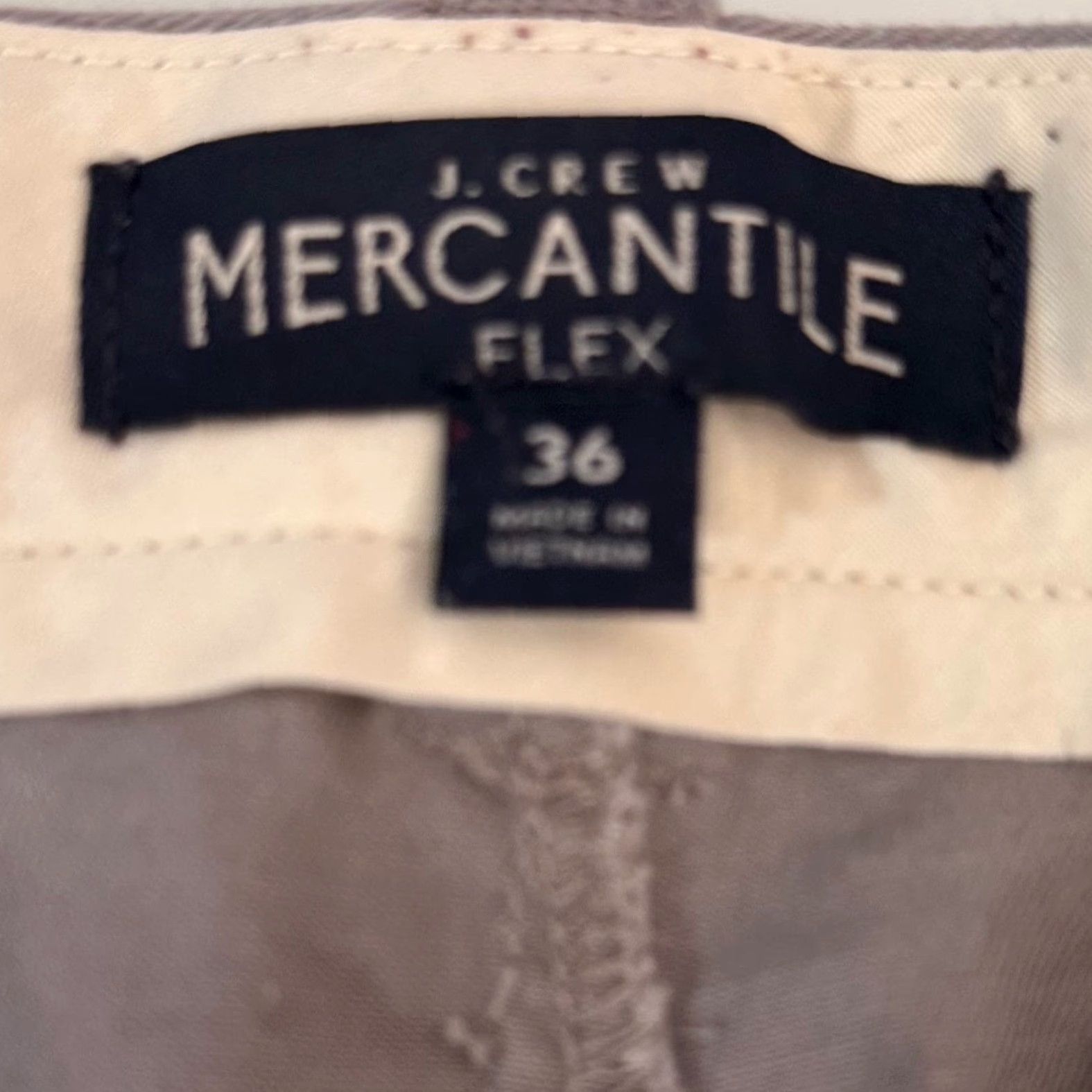 J.Crew J. Crew Mens Chino Shorts 36 Mercantile Flex Flat Front 8 Inseam Grey Casual Summer Golf Womens? Size US 36 / EU 52 - 3 Thumbnail