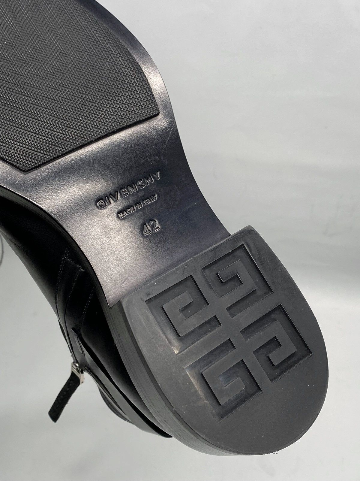 Givenchy Givenchy Padlock Ankle Leather Boots size 42 Size US 12 / IT 42 - 20 Thumbnail