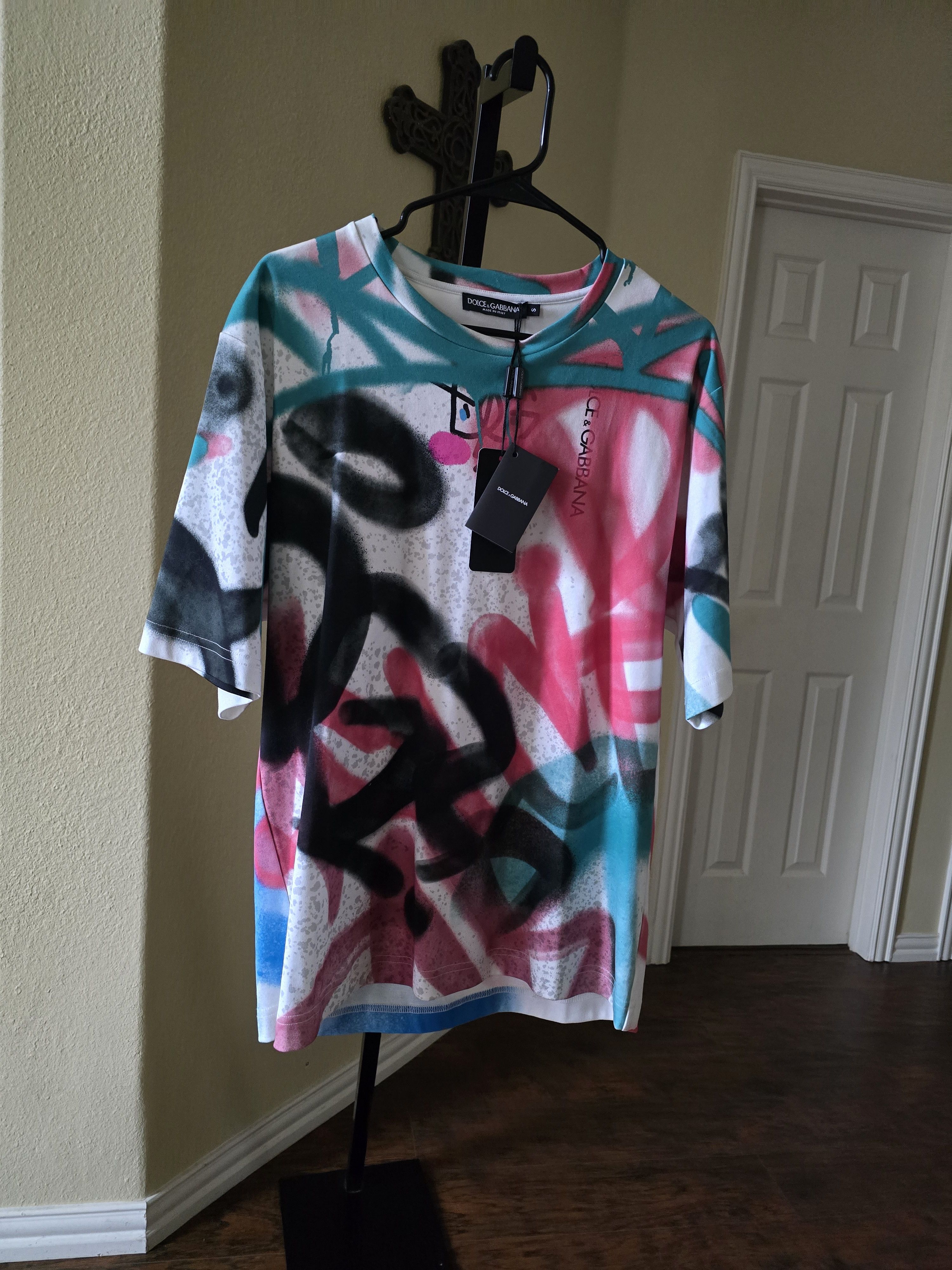 Dolce & Gabbana Dolce & Gabbana Multicolor Graffiti Print Tee - Size S Size US S / EU 44-46 / 1 - 11 Thumbnail