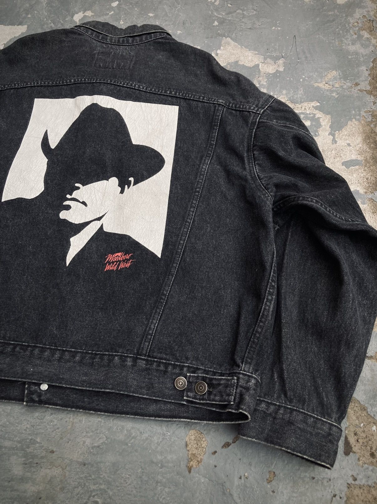 Marlboro Vintage Marlboro Man Denim Trucker Jacket Size US XL / EU 56 / 4 - 12 Thumbnail