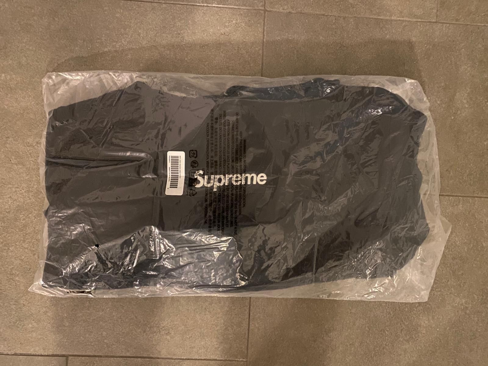Supreme Supreme Boxlogo FW24 M Size US M / EU 48-50 / 2 - 1 Thumbnail