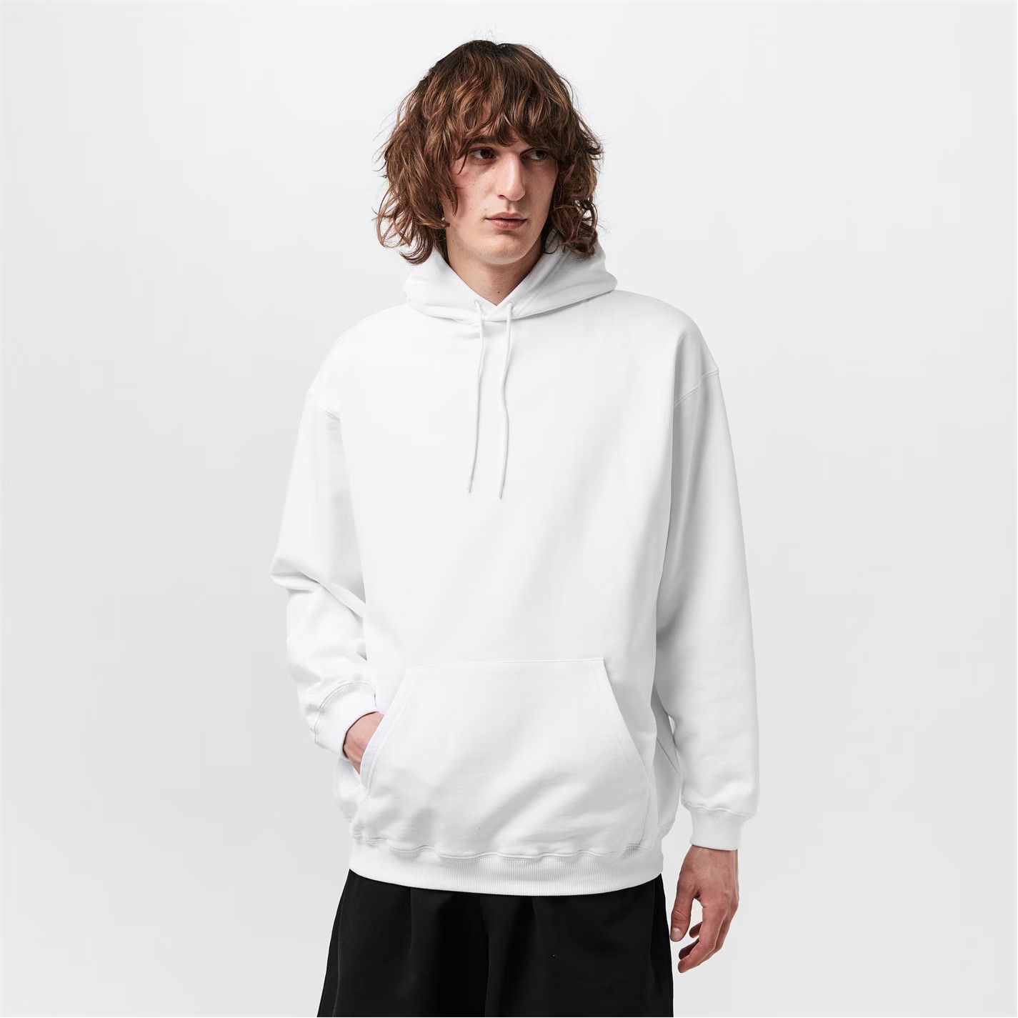 Balenciaga o1g2r1mq0226 Relaxed Fit Pull Over Hoodie In White Size US M / EU 48-50 / 2 - 3 Thumbnail