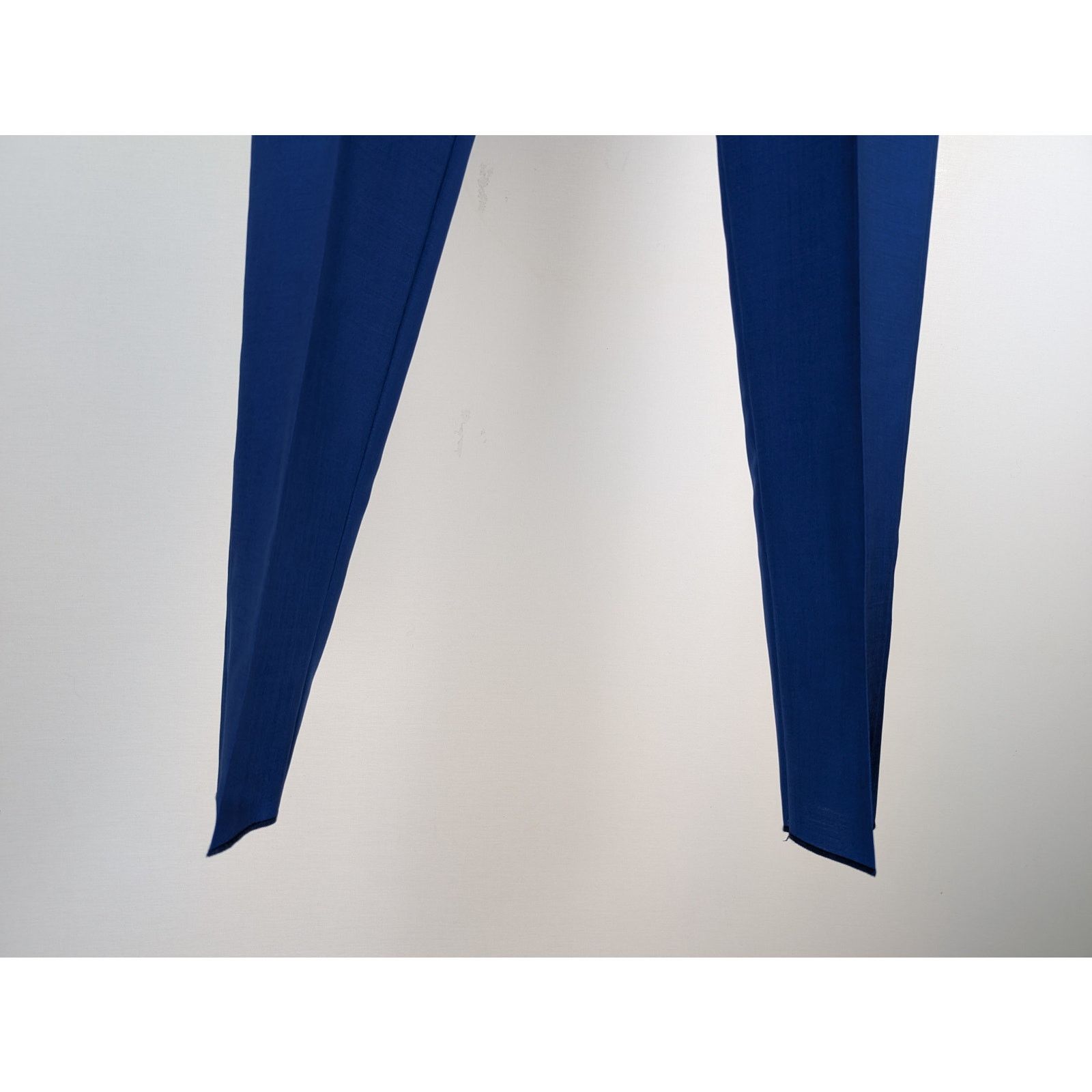 Tom Ford o1rshd1 Suits in Royal Blue Size US L / EU 52-54 / 3 - 10 Thumbnail