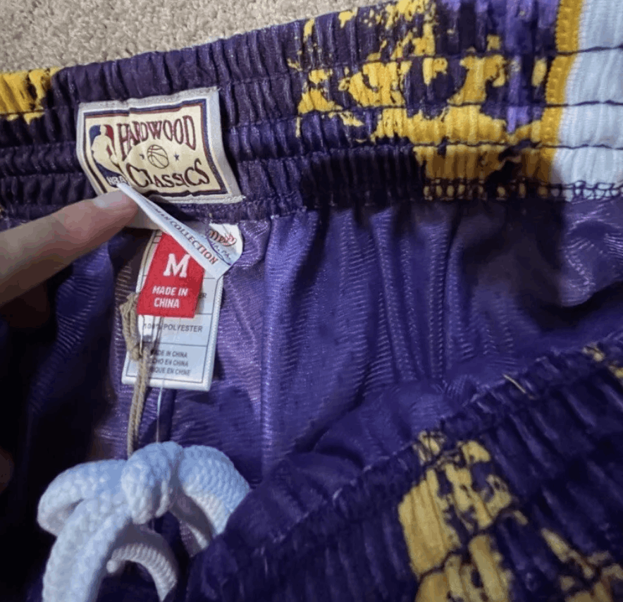 Mitchell & Ness Los Angeles Lakers Shorts Medium Mitchell Ness Size US 32 / EU 48 - 2 Thumbnail