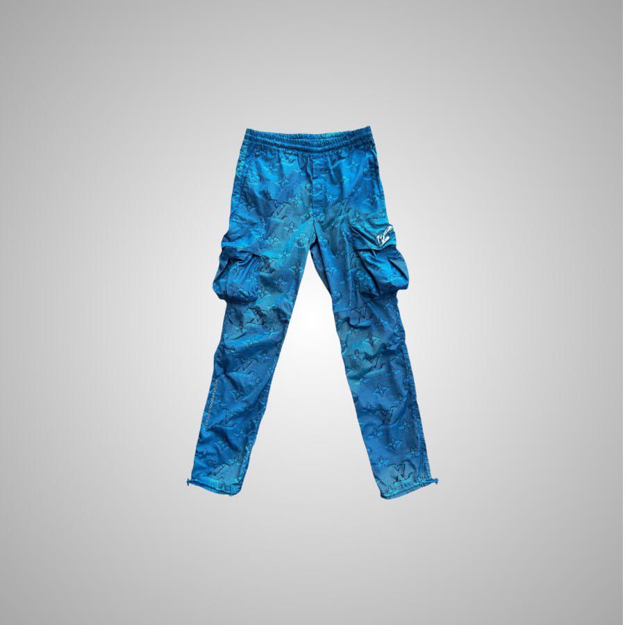 Louis Vuitton LOUIS VUITTON BLUE 2054 MONOGRAM CARGO PANTS Size US 30 / EU 46 - 1 Thumbnail
