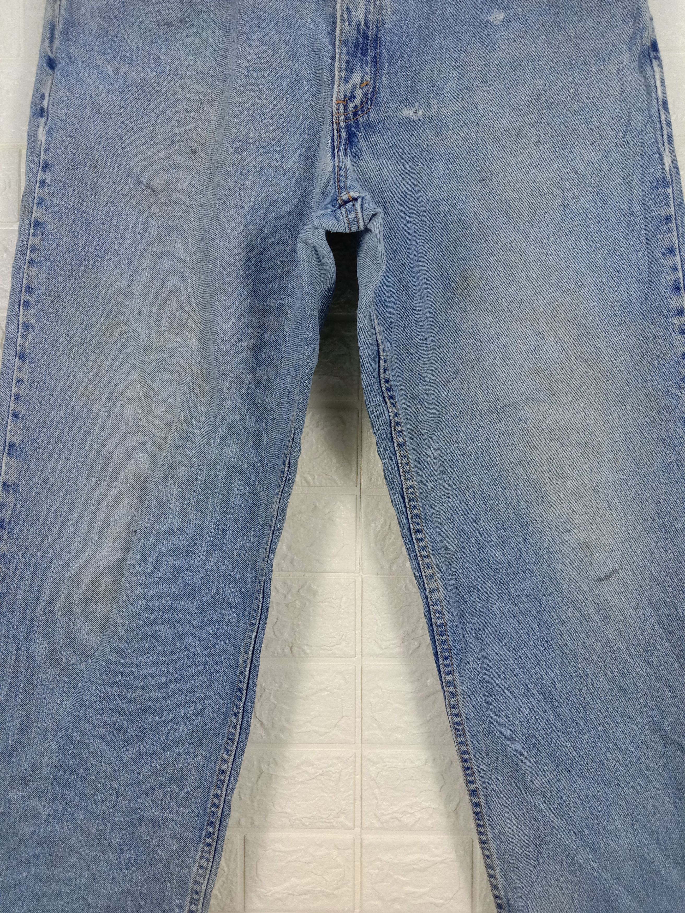 Levi's Vintage Levi's 550 Jeans Faded Blue Relaxed Fit Denim Size US 35 - 3 Thumbnail