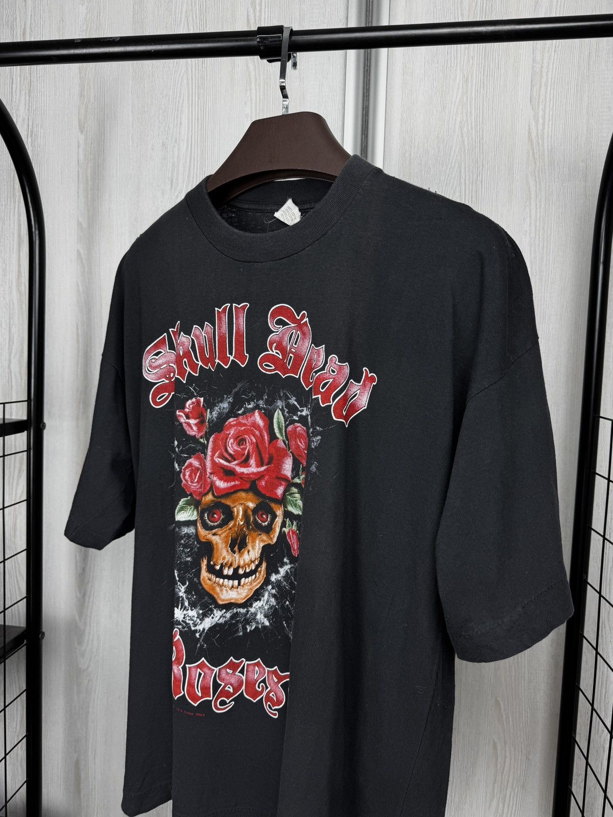Band Tees Skull Dead Roses vintage 1994 American Flag band tee shirt Size US XL / EU 56 / 4 - 6 Thumbnail