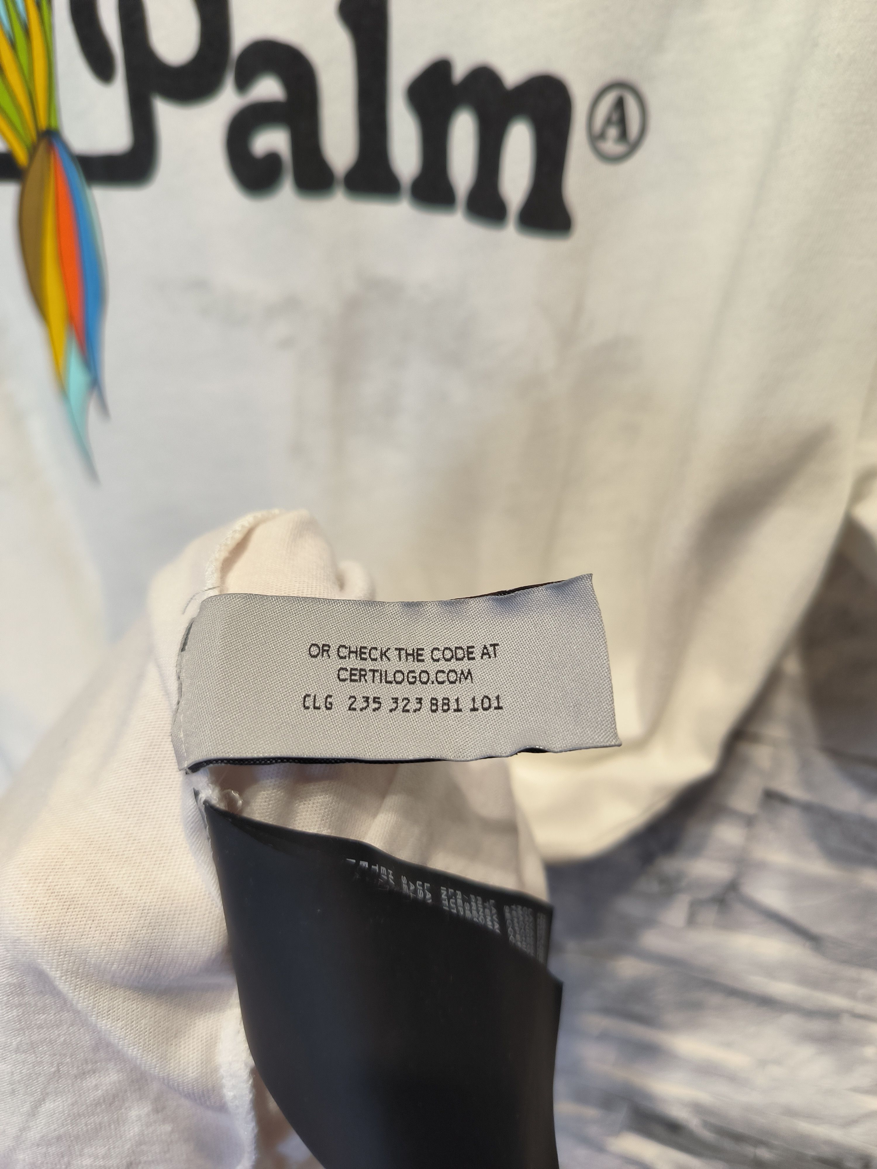 Palm Angels Palm Angels T-Shirt Parrot Big Logo Tee White Distressed Size US S / EU 44-46 / 1 - 7 Thumbnail